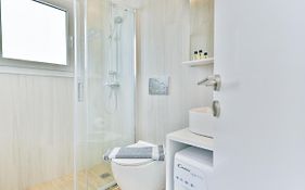 Glassy Apartment